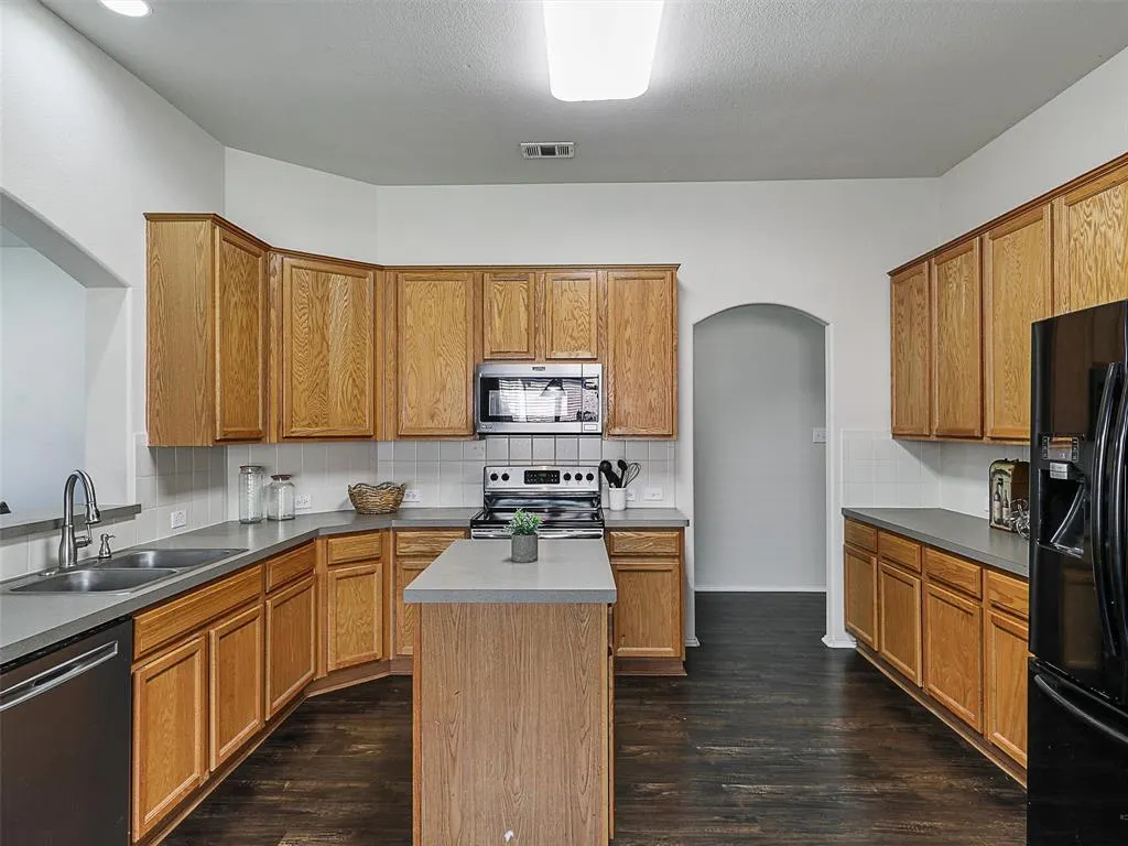 8301 Sonnet Drive