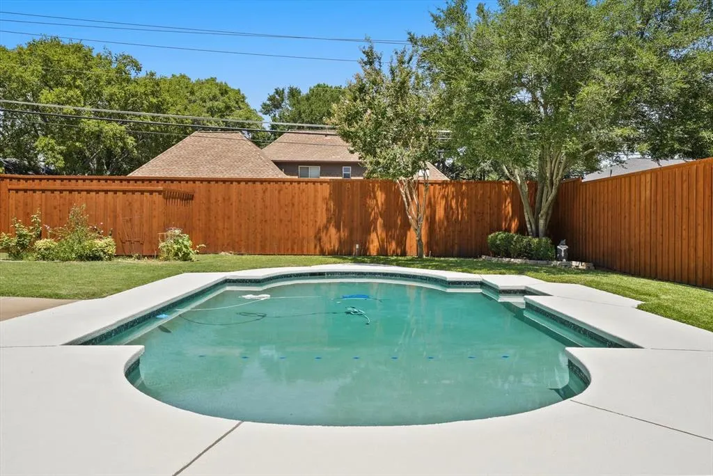 3317 Buckle Lane