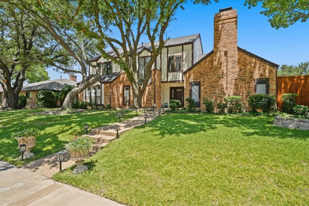 3317 Buckle Lane