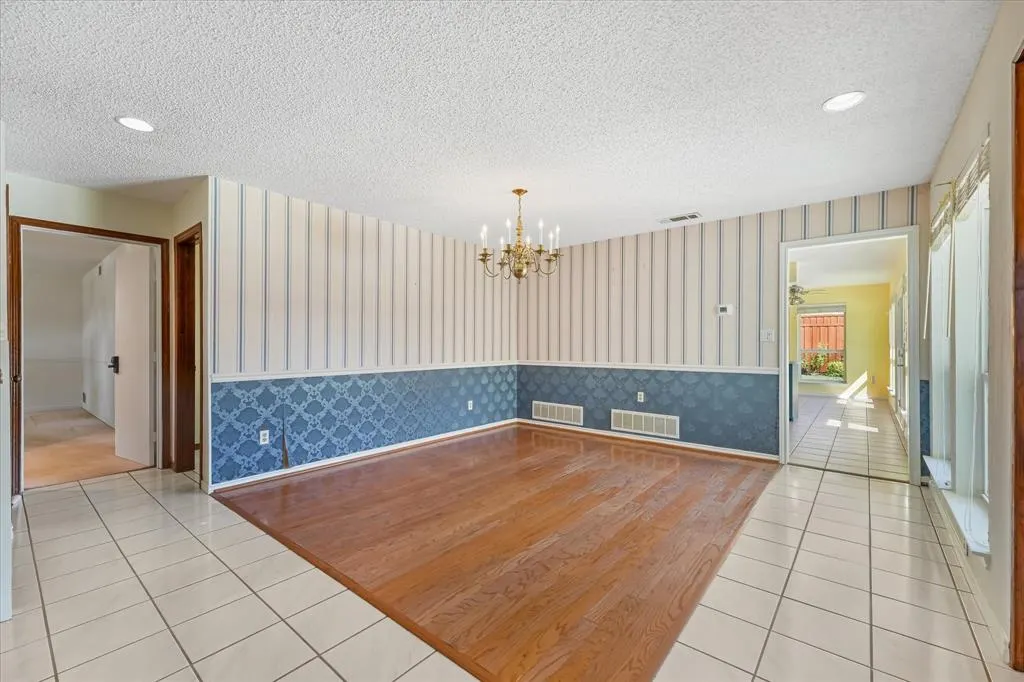 3317 Buckle Lane