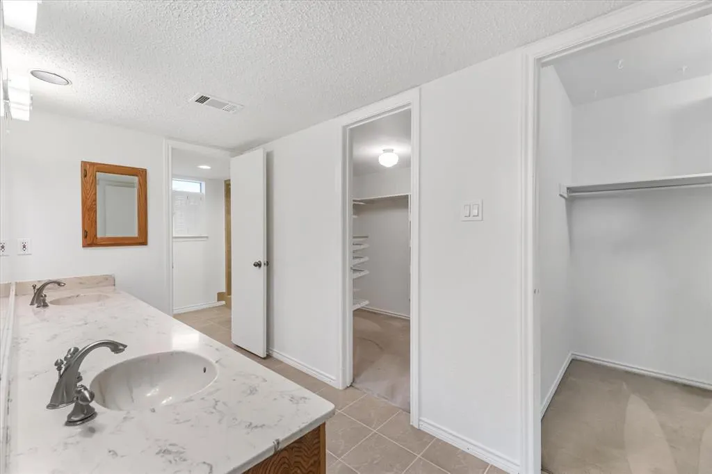 3317 Buckle Lane
