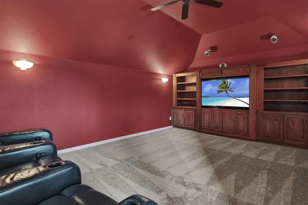 15372 Mountain View Lane