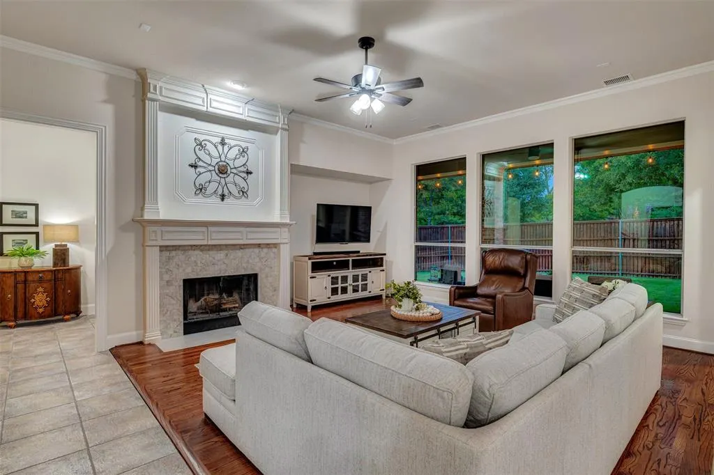 15372 Mountain View Lane