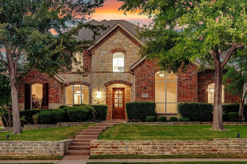 15372 Mountain View Lane