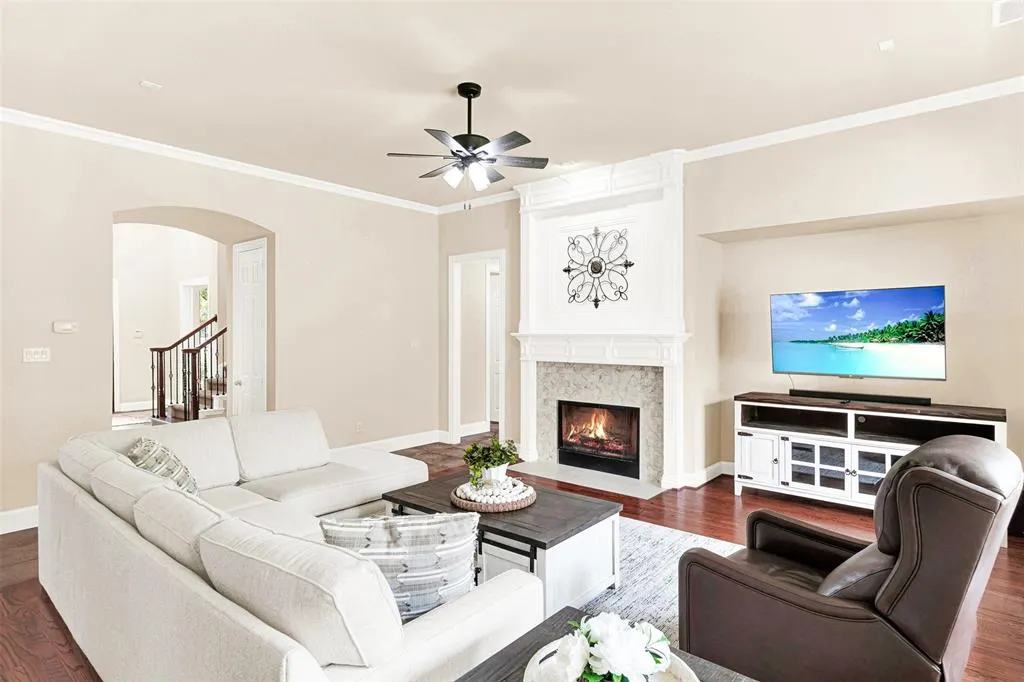 15372 Mountain View Lane