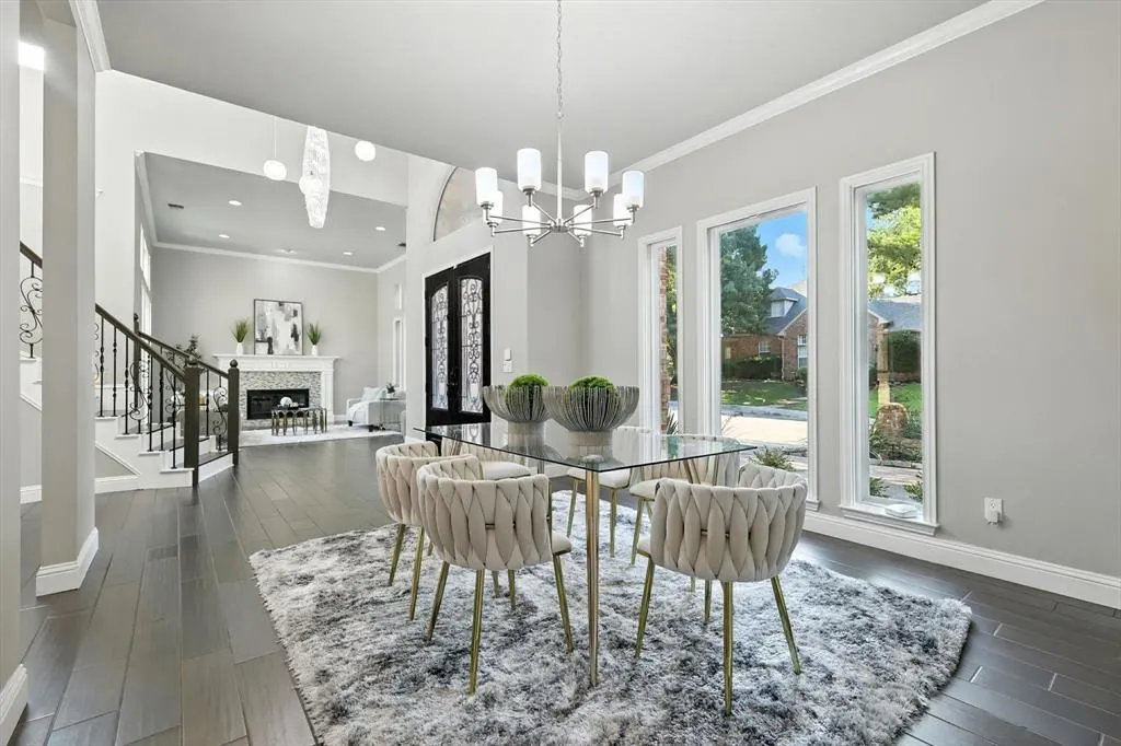 6643 Gretchen Lane