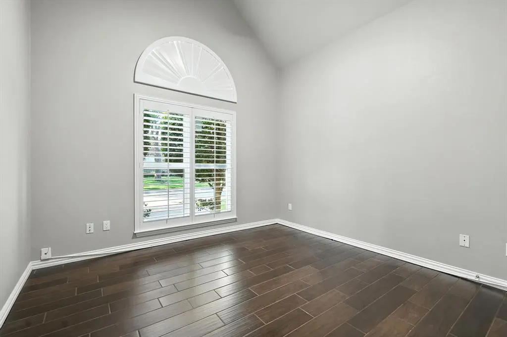 6643 Gretchen Lane