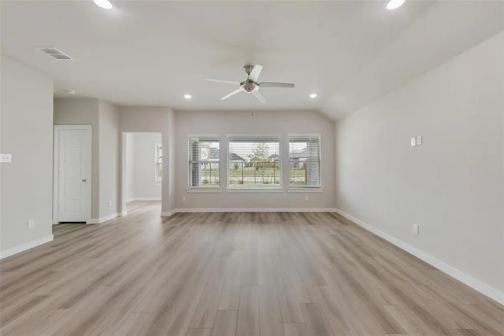 809 Tidal Drive