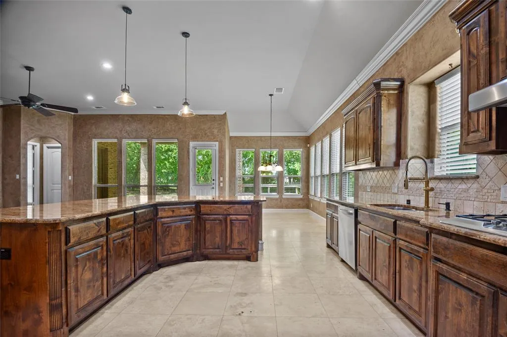 961 Deer Run Lane