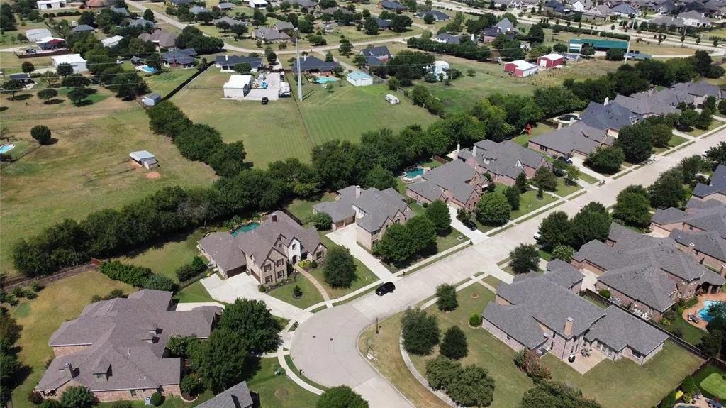 961 Deer Run Lane