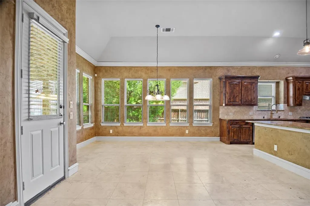 961 Deer Run Lane