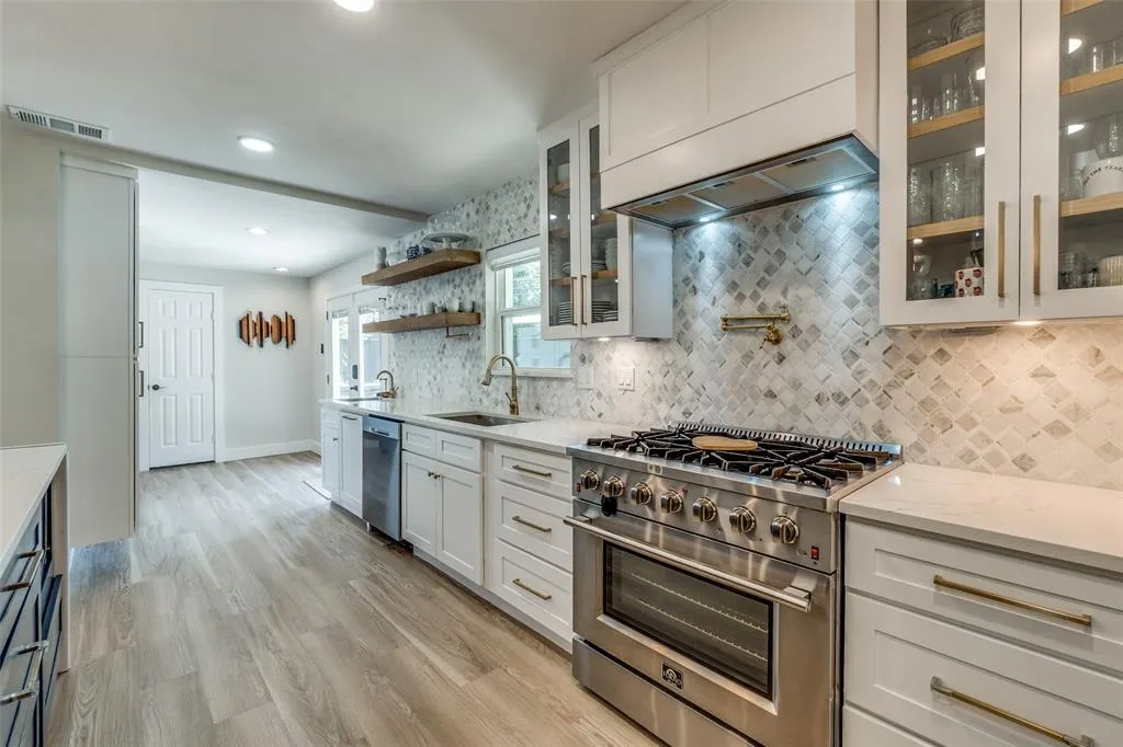 4238 Royal Ridge Drive
