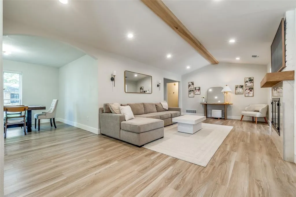 4238 Royal Ridge Drive