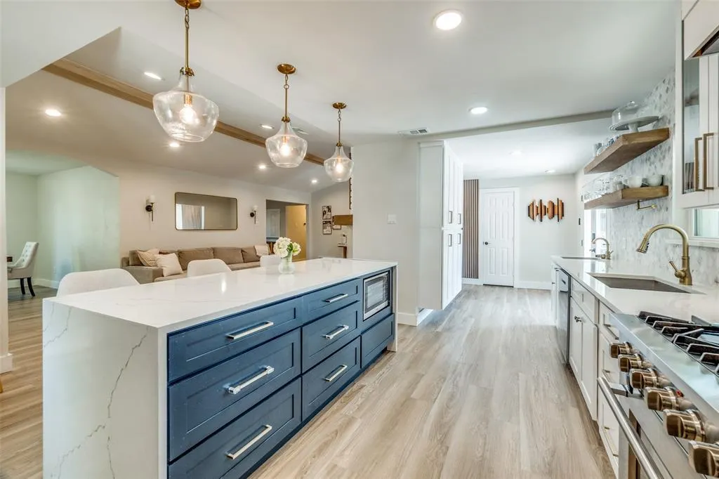 4238 Royal Ridge Drive