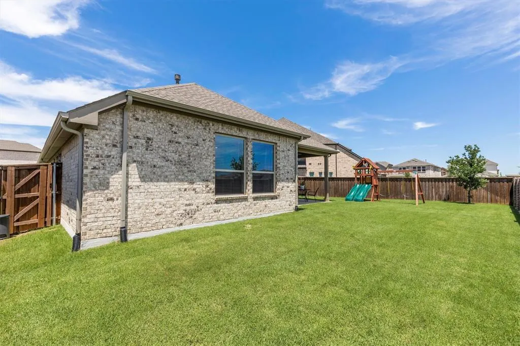 3817 Stonewood Drive