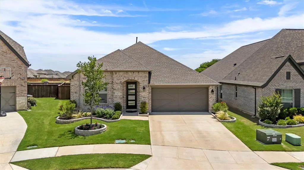 3817 Stonewood Drive