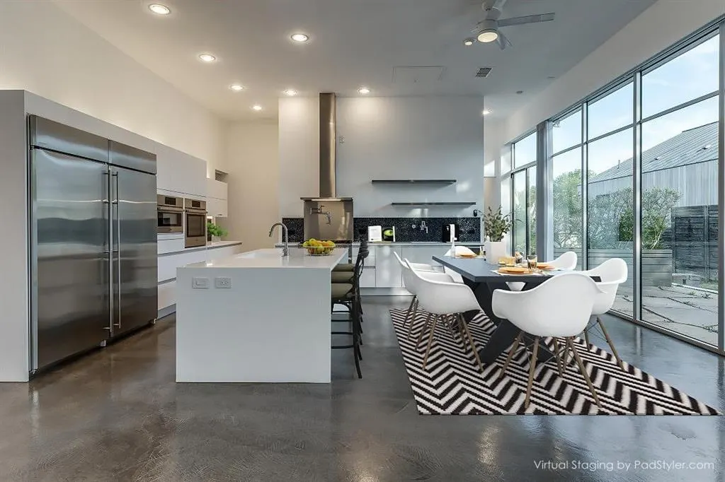 30 Vanguard Way