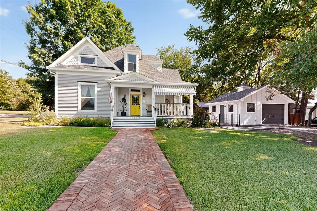 1108 W Virginia Street