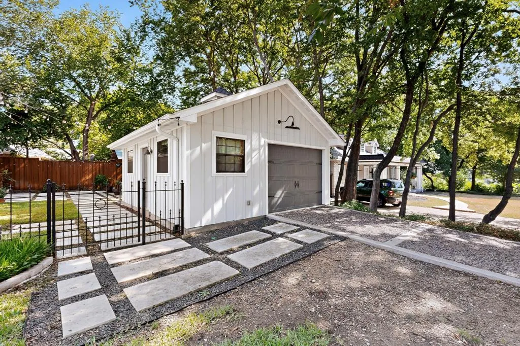 1108 W Virginia Street