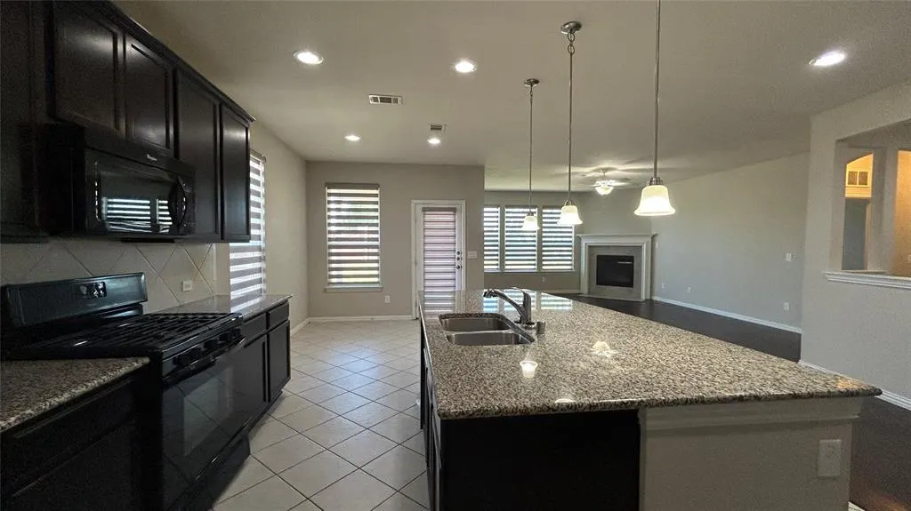 2221 Candler Club Way