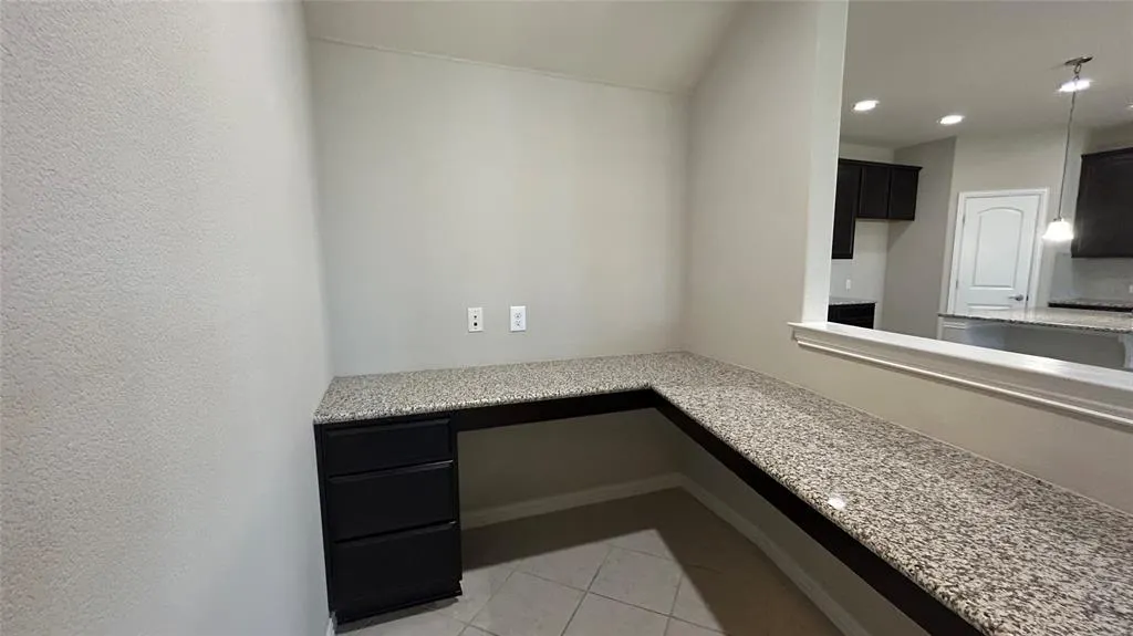 2221 Candler Club Way