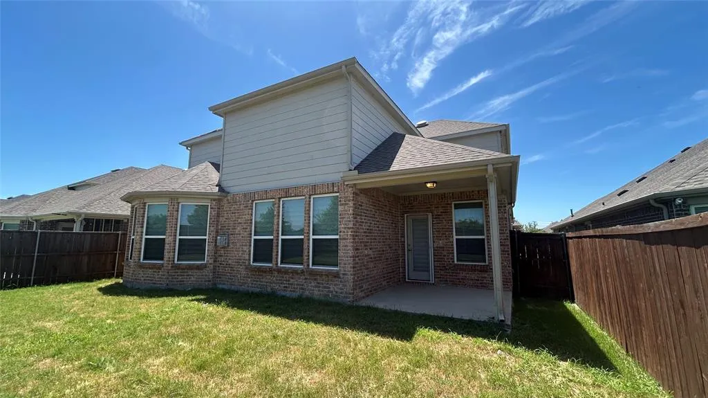 2221 Candler Club Way