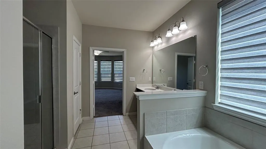 2221 Candler Club Way