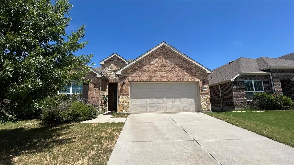 2221 Candler Club Way
