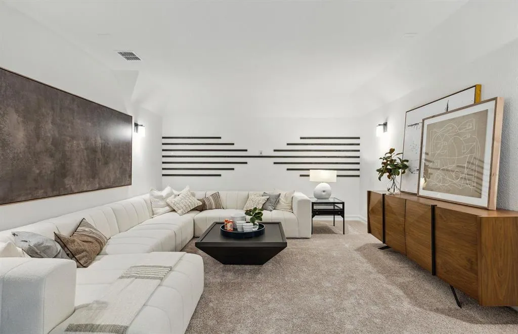 3904 Calderwood Drive