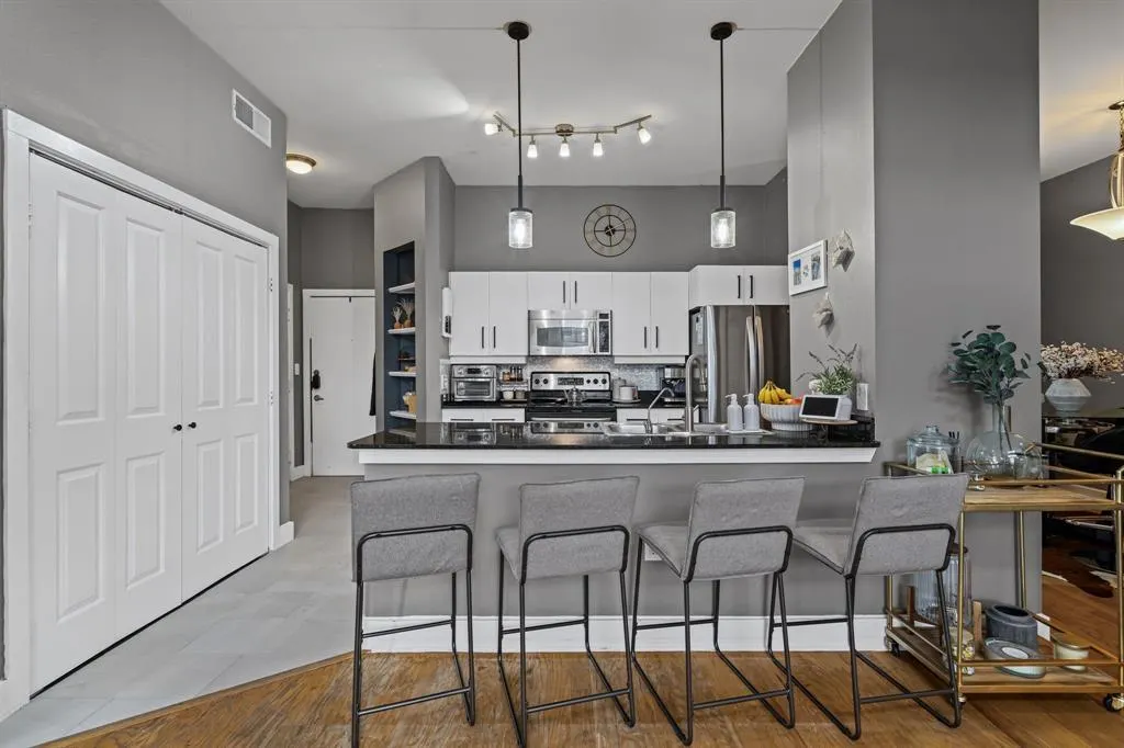 4414 Cedar Springs Road