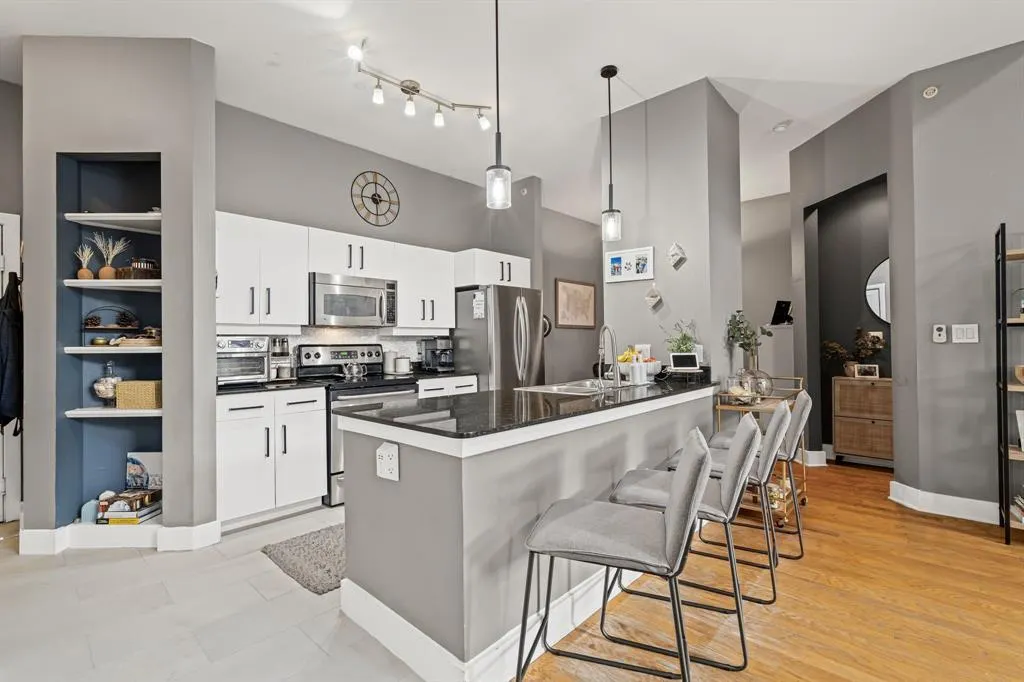 4414 Cedar Springs Road