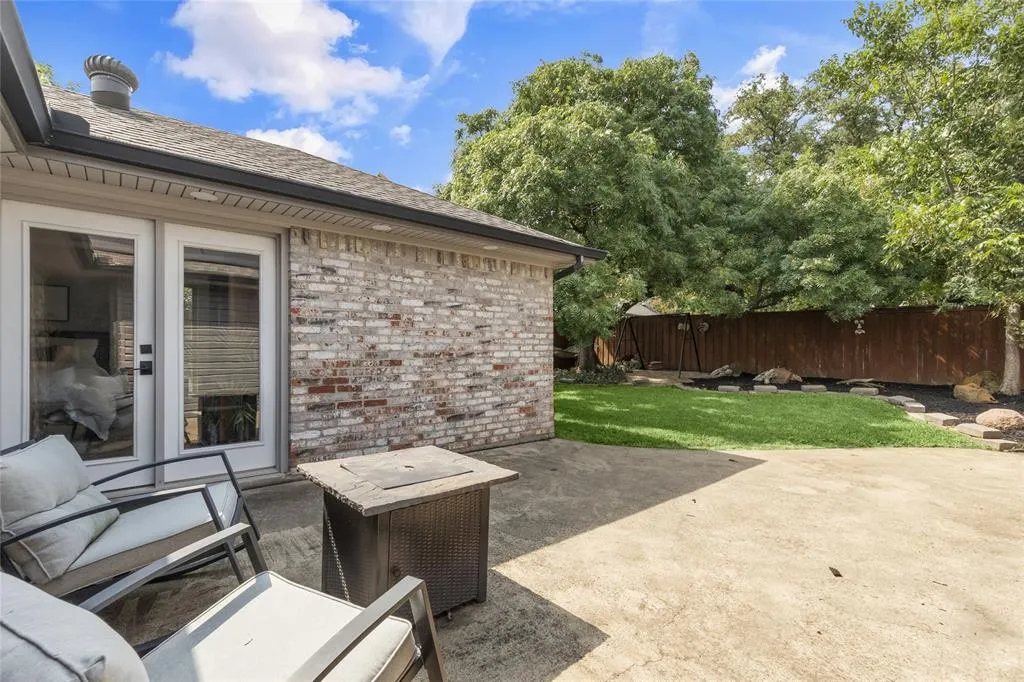 2421 Maverick Drive