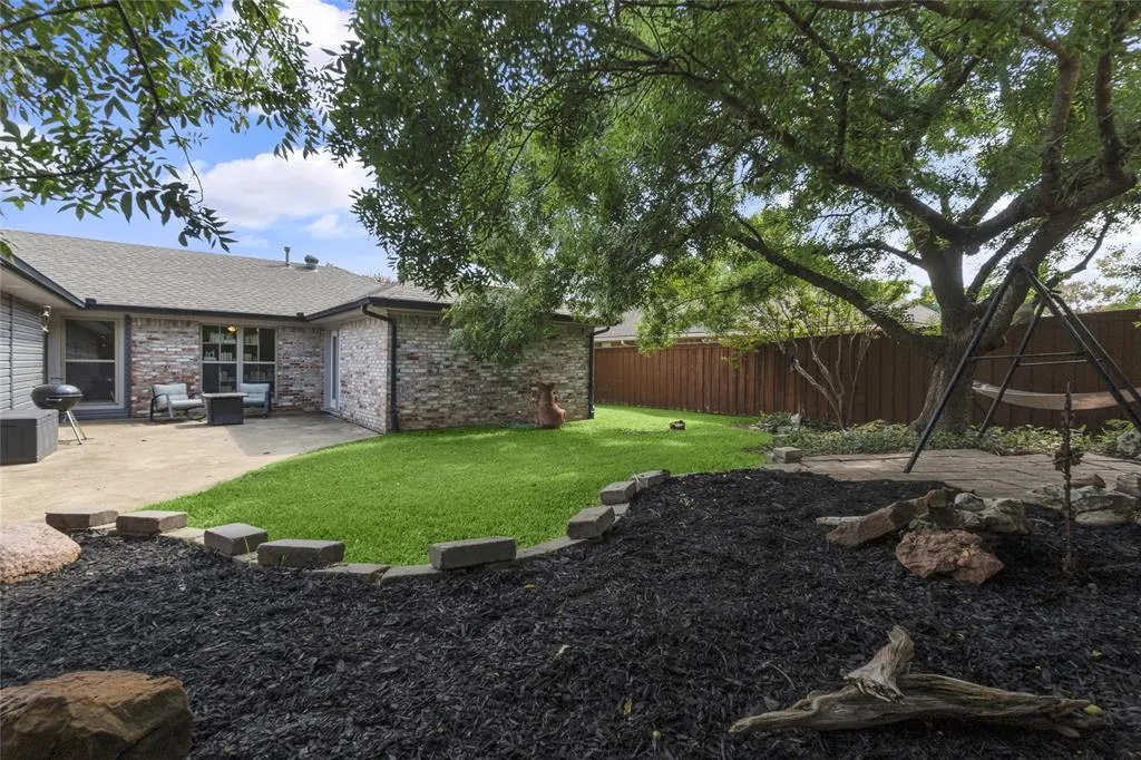 2421 Maverick Drive