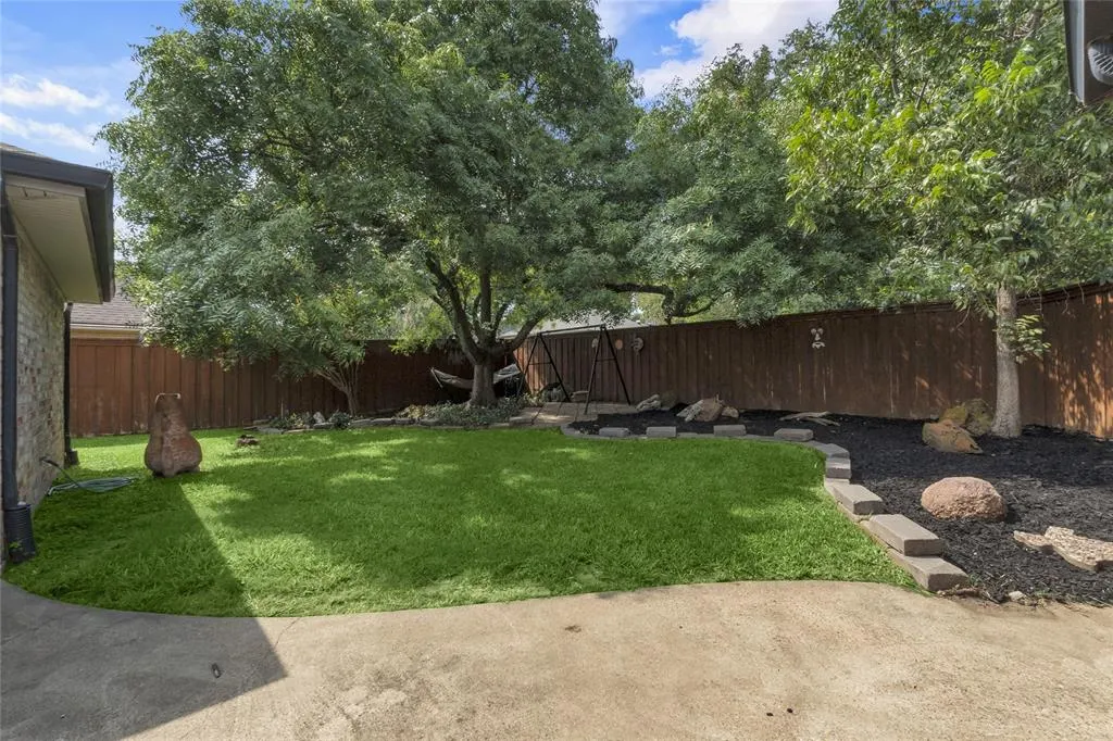 2421 Maverick Drive