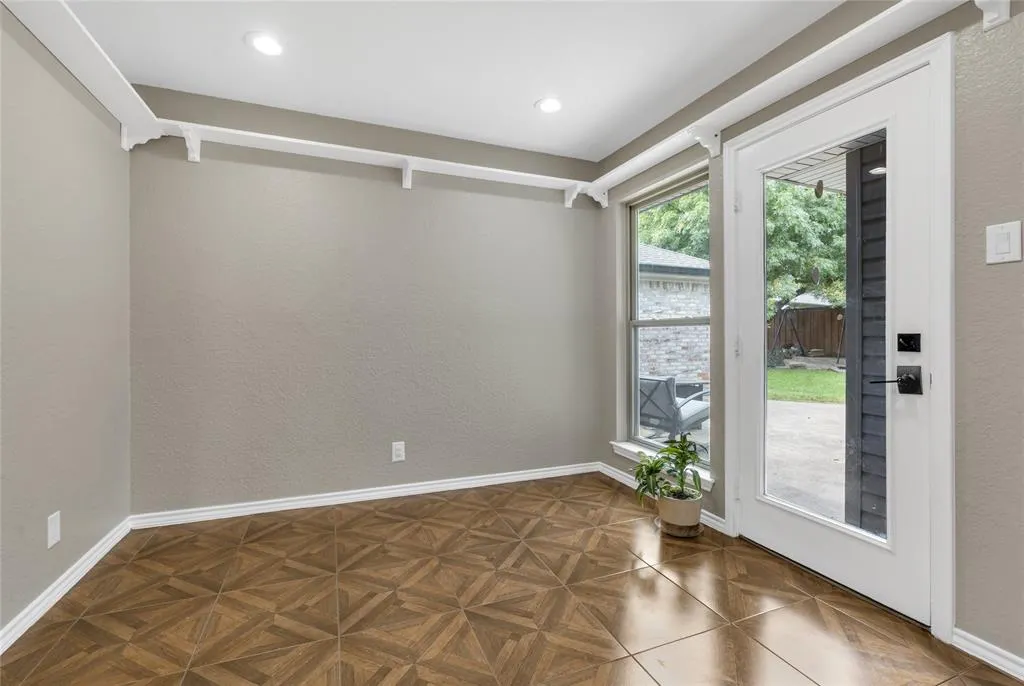2421 Maverick Drive