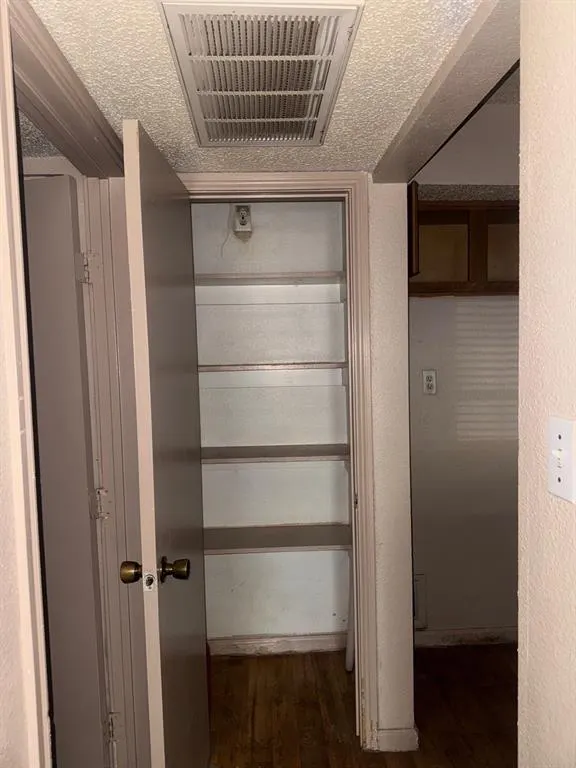 6108 Abrams Road, #103