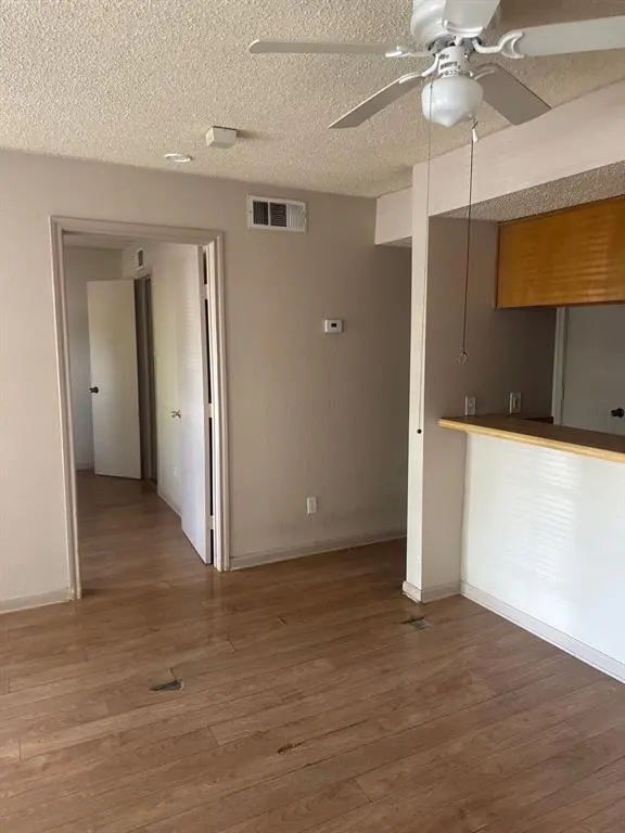 6108 Abrams Road, #103