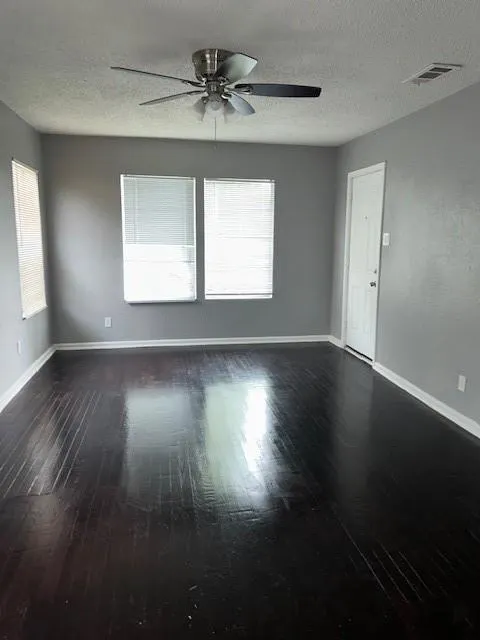 807 Hartsdale Drive