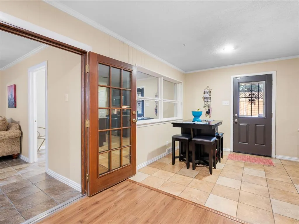1318 Brook Valley Lane