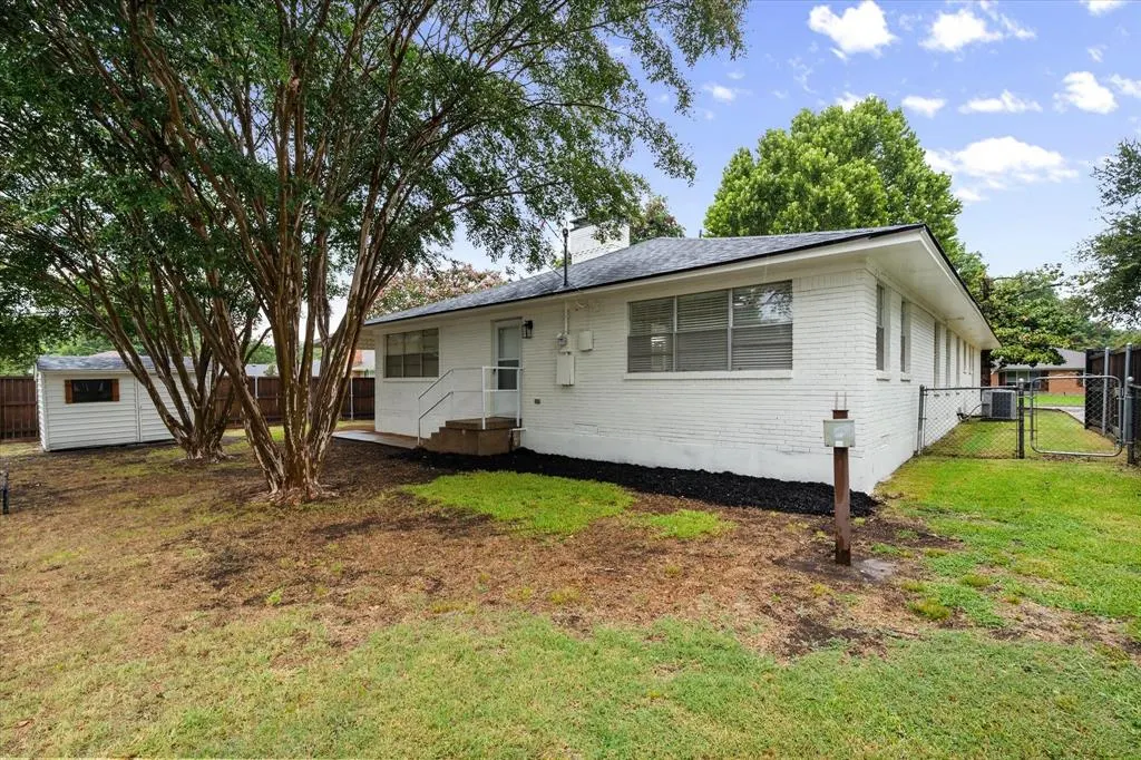 715 Newberry Drive