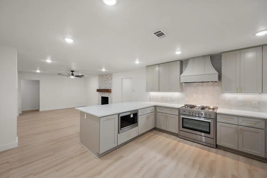 715 Newberry Drive
