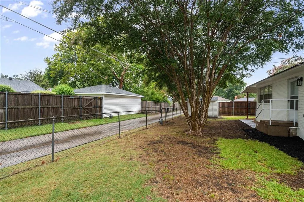 715 Newberry Drive