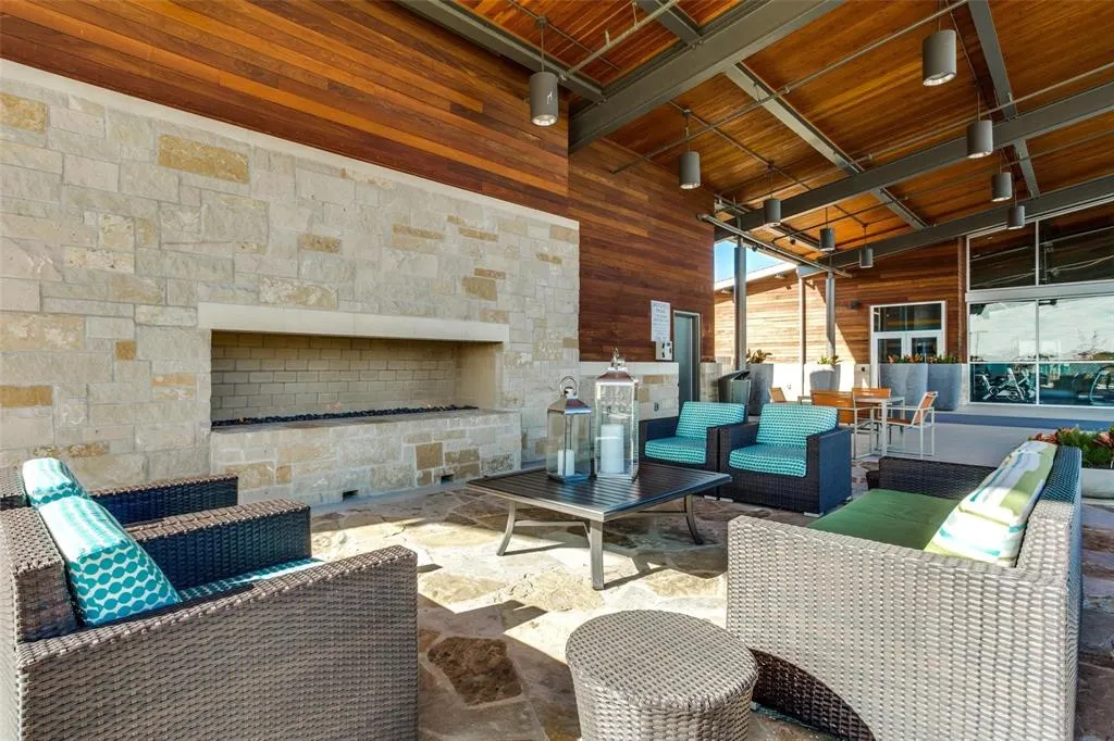 4310 Silver Spur Drive