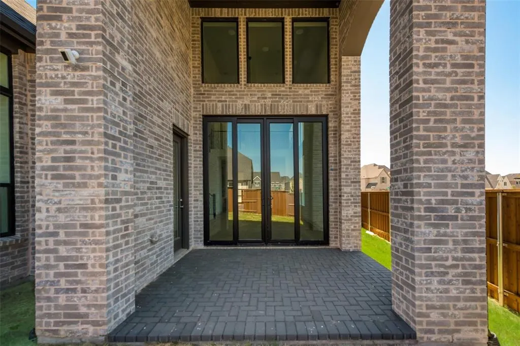 4310 Silver Spur Drive