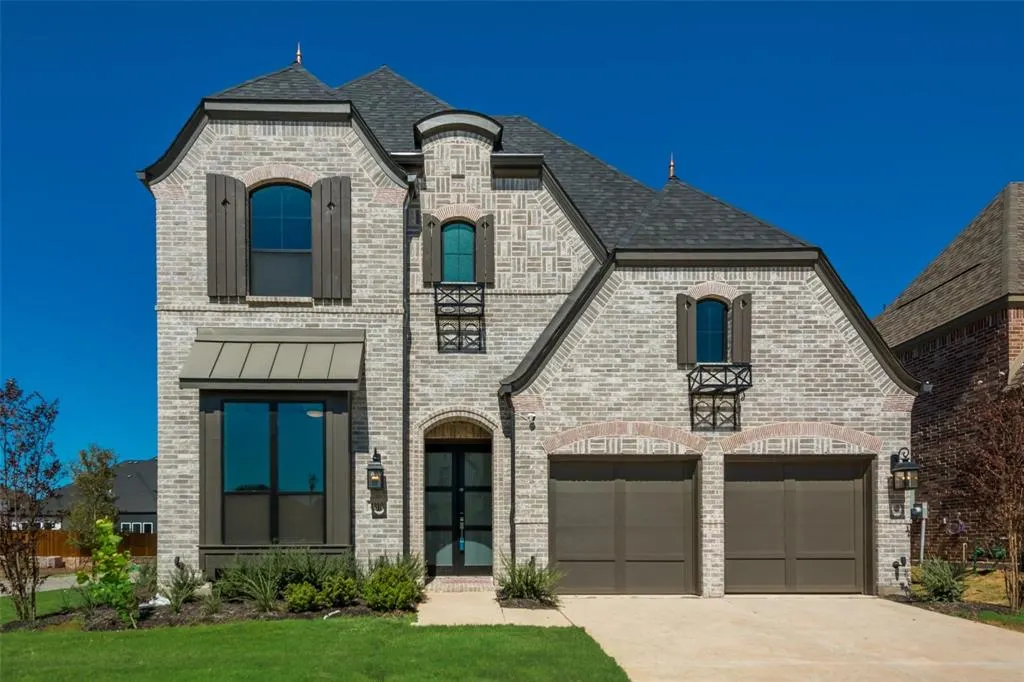 4310 Silver Spur Drive