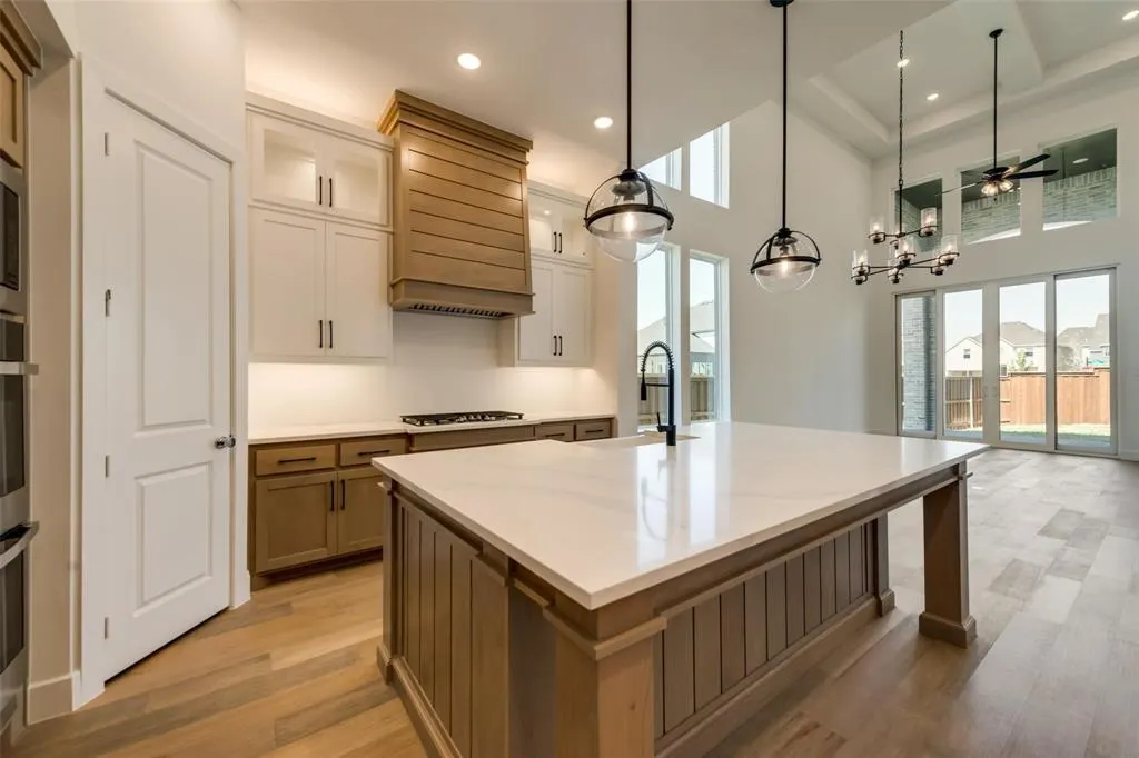 4310 Silver Spur Drive