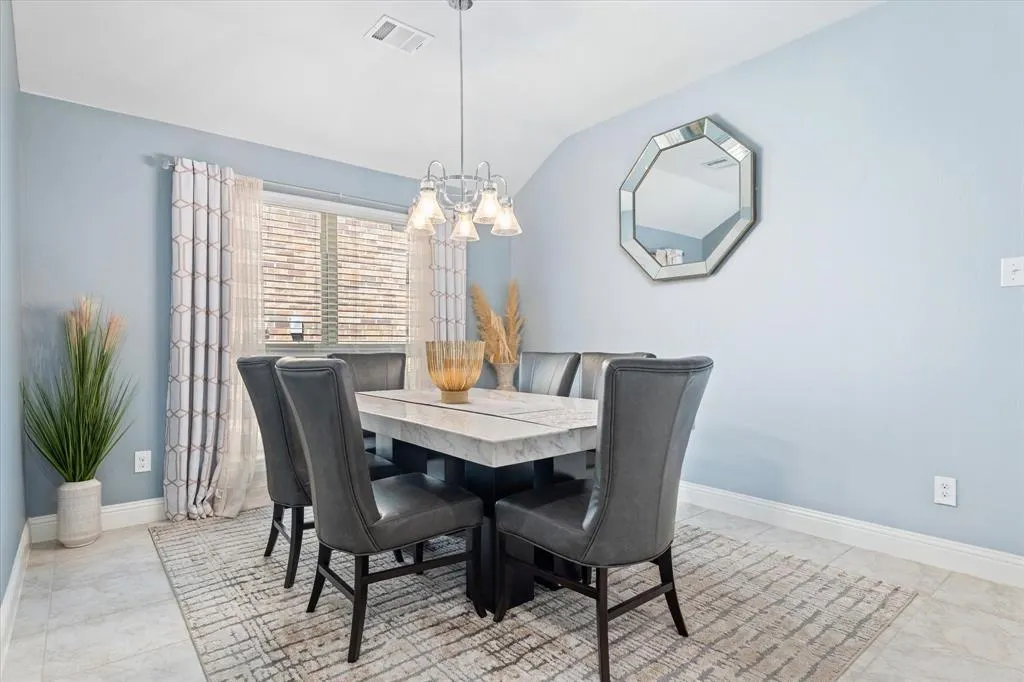 1405 Summit View Lane