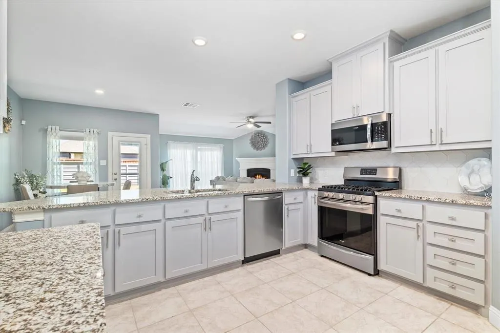 1405 Summit View Lane
