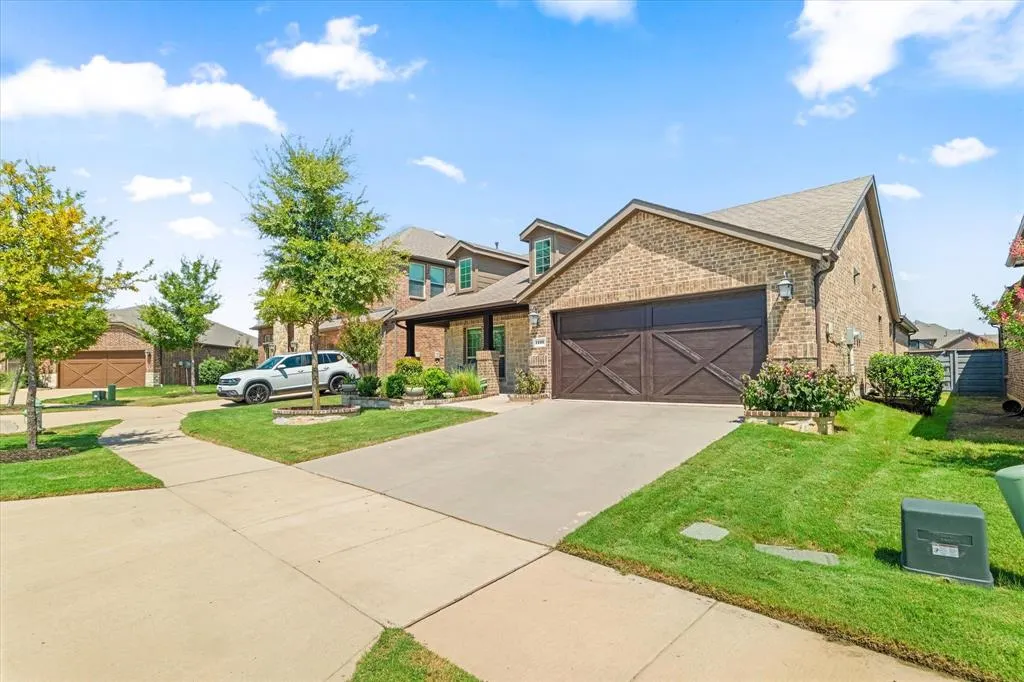 1405 Summit View Lane