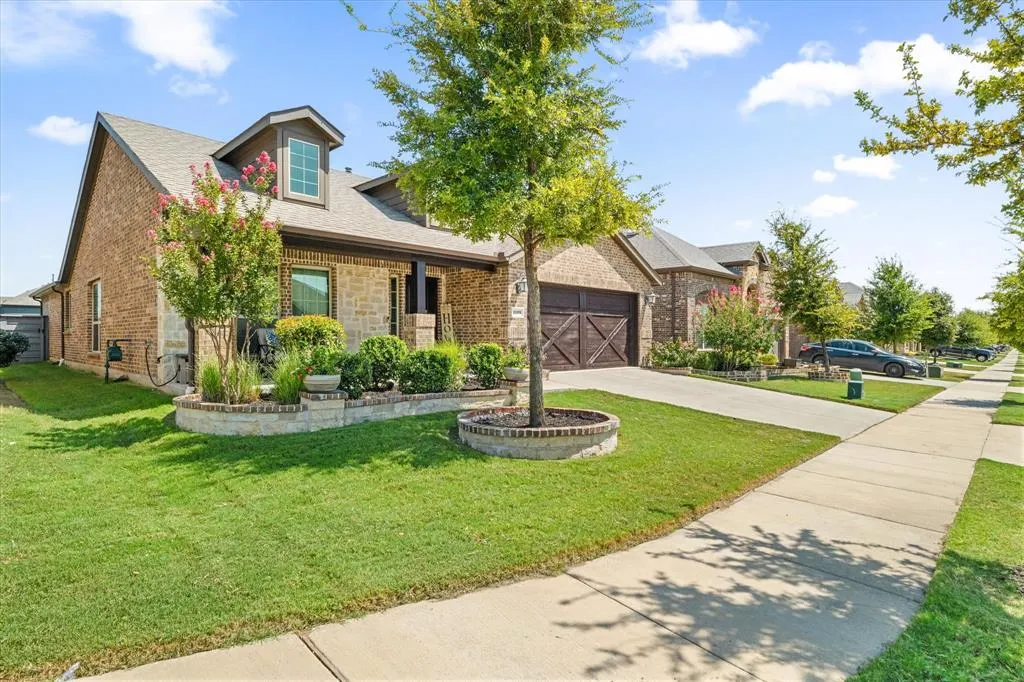 1405 Summit View Lane